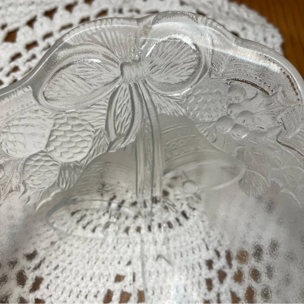MIkASA Candy Bowl Holiday Bells Clear Cristal Basket.